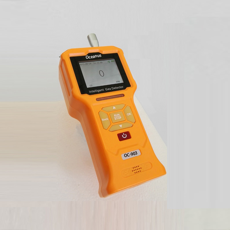 New portable gas detector with inner pump