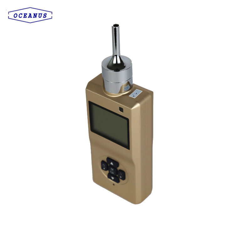 Portable pump-suction gas detector 